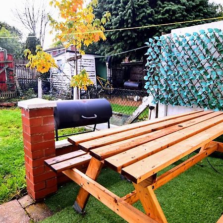 The Chinatown Home - Private Garden, Netflix, Bbq & Bar 버밍엄 외부 사진